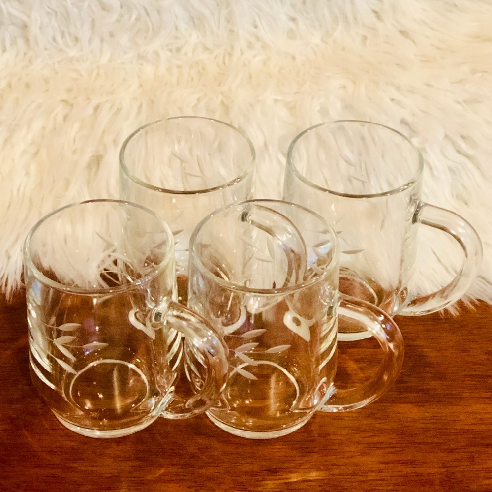 ❄️Four Princess House Crystal Holiday Mugs❄️